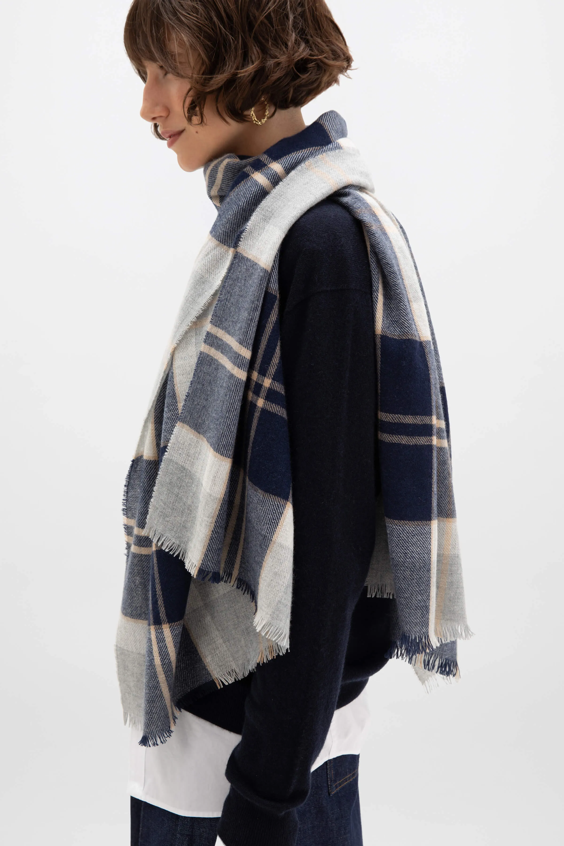 Lightweight Tartan Cashmere Stole
